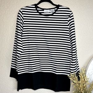 Ladies long sleeved top